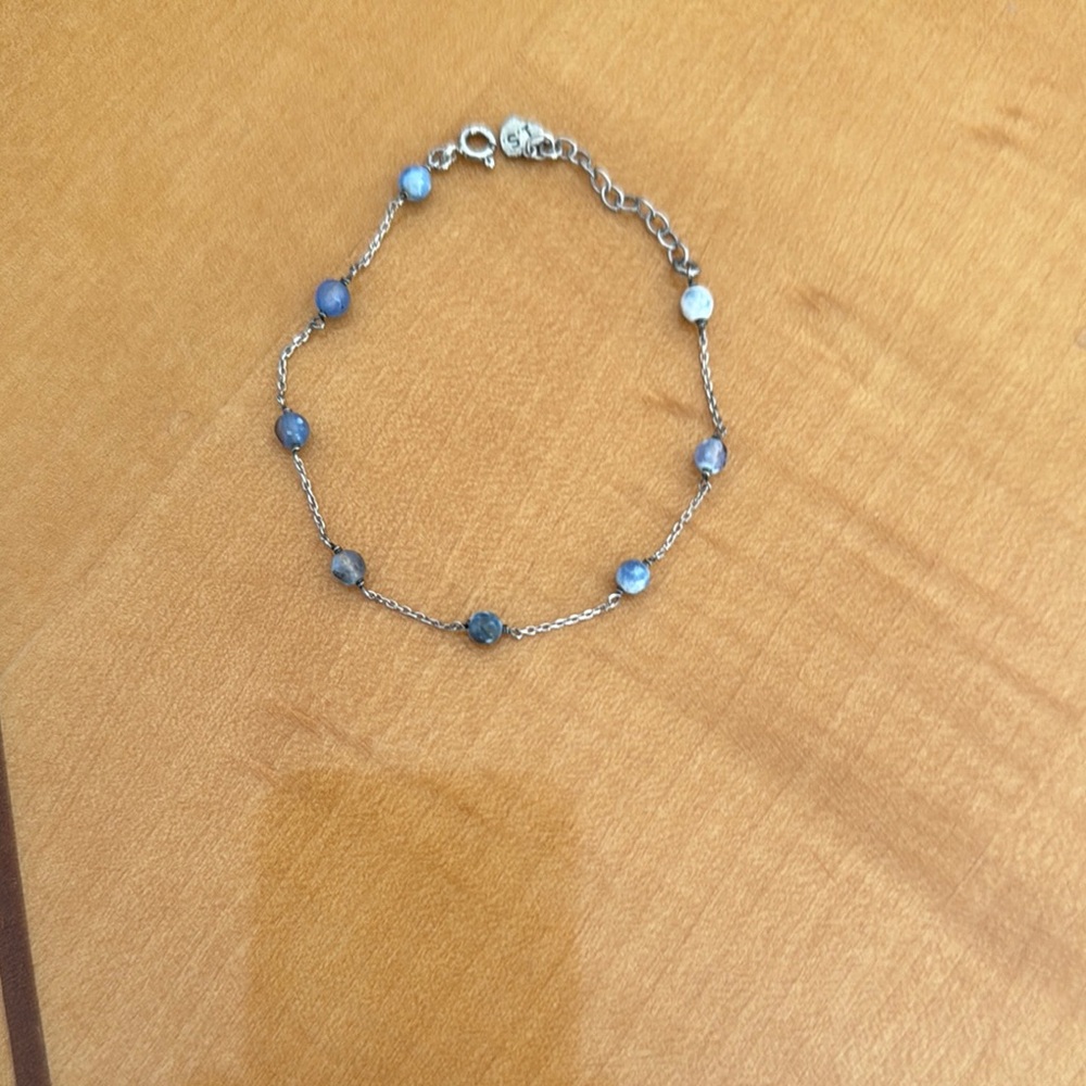 Elegant Blue Beaded Bracelet